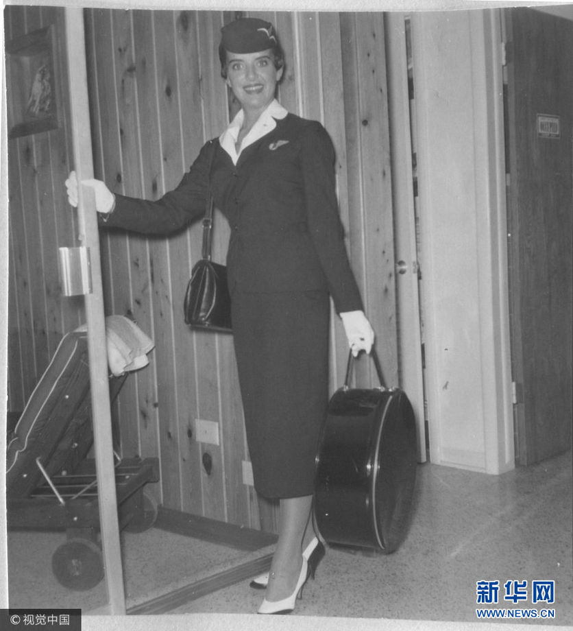 她可能是世界最年长空姐 81岁仍在美国航空公司上班