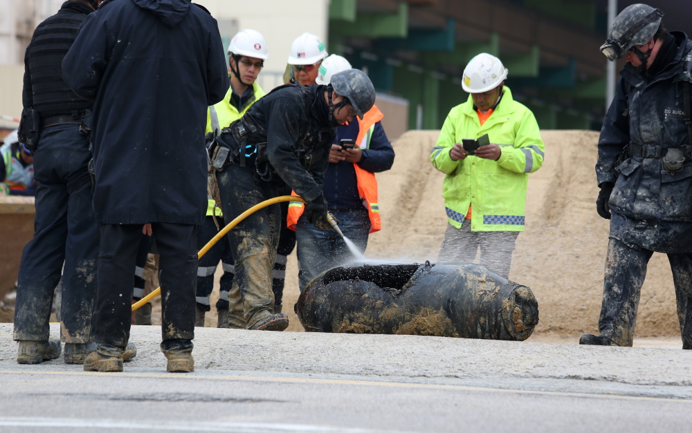 香港警方成功拆除第二枚战时遗留炸弹