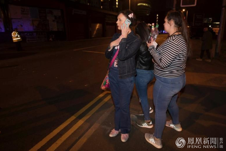 英国曼彻斯特一演唱会发生两起爆炸现场